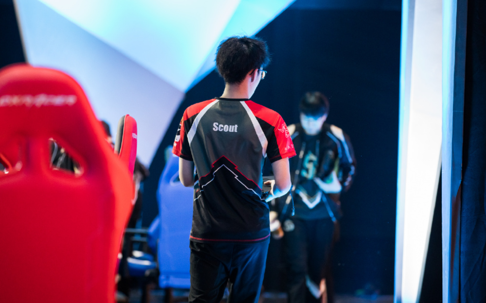 九游引领娱乐潮流-尤文图斯不断突破！，Scout连续二十场比赛得分超过大比分获胜观众掌声雷动的简单介绍-九游引领娱乐潮流