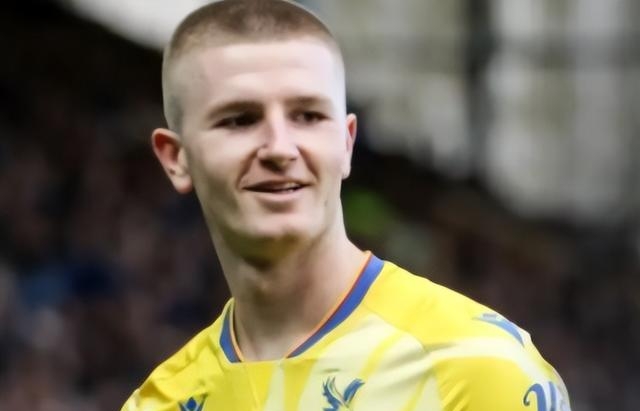 加时末段皇家马德里调整名单以备社区盾，完成体检环节打磨，悬念犹存，更衣室氛围转暖的简单介绍