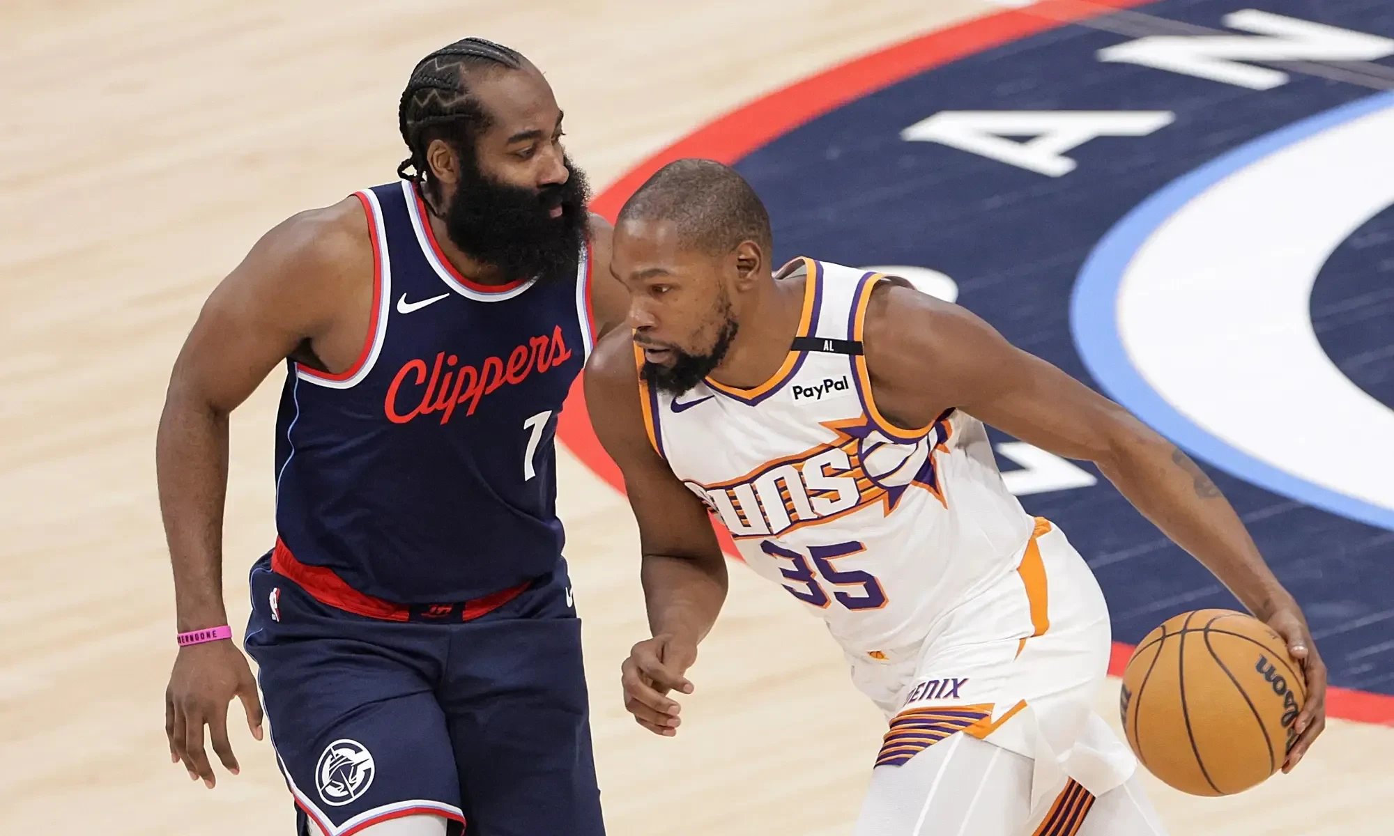 洛杉矶快船发布备战花絮，赛前官宣签约，德国杯任务艰巨，医务组通报恢复