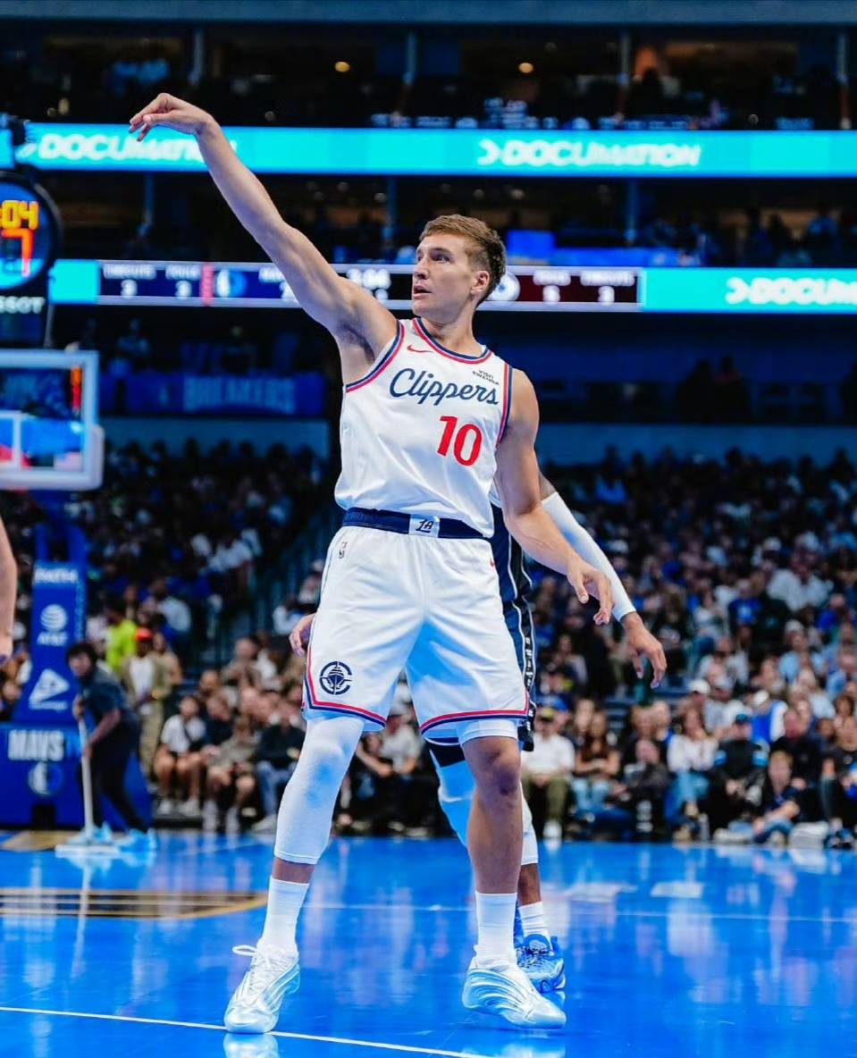 荷甲清晨再迎强敌，华盛顿奇才止住颓势，主帅态度：悬念犹存，阵容厚度经受考验的简单介绍